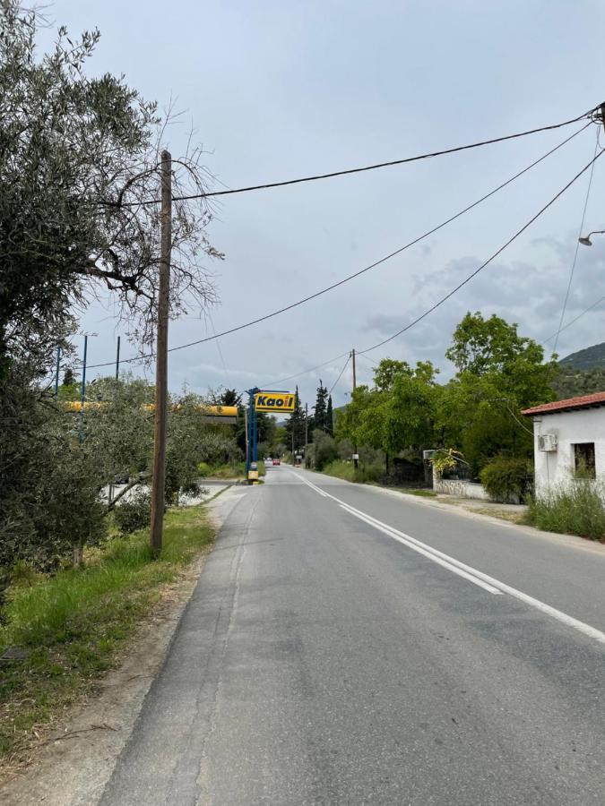 Irinis Cottage 卡拉内拉 外观 照片